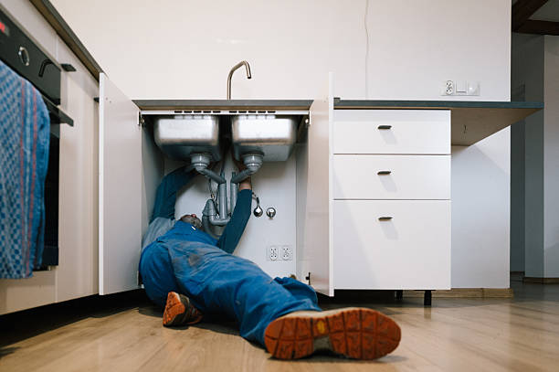Professional Leak Detection technician working in Columbiana, OH